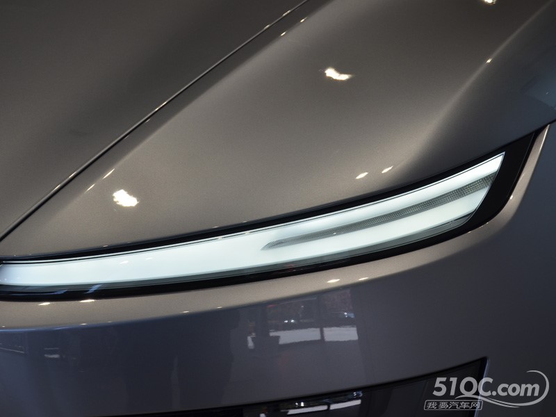 2025款 特斯拉Model Y换新版 其它